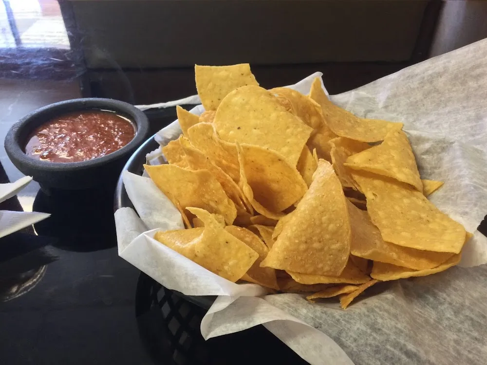 Salsa Cheese & Chips